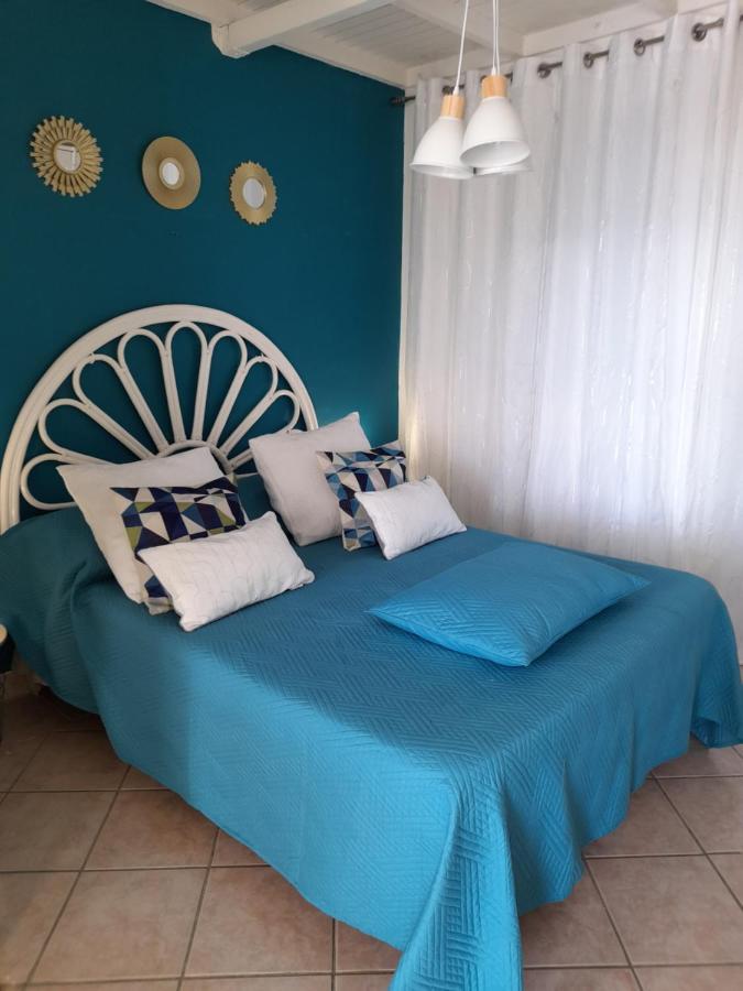 9 Lyly Location F3 Mezzanine Apartment Sainte-Anne Luaran gambar